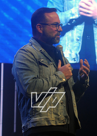12FEB-CC_070