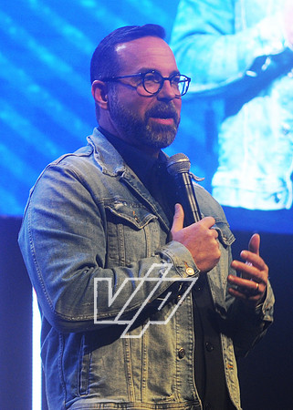 12FEB-CC_071
