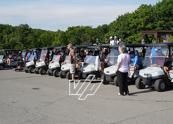 R.W.KINSLEY-GT_010