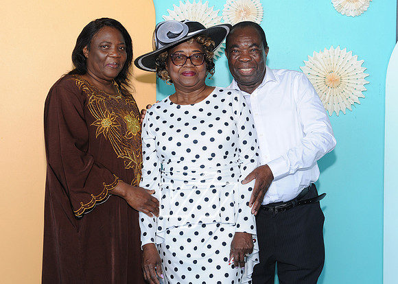 CC-MOM_081