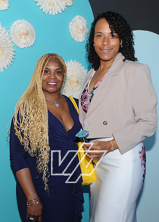 CC-MOM_326