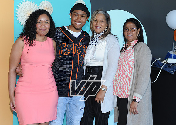 CC-MOM_434
