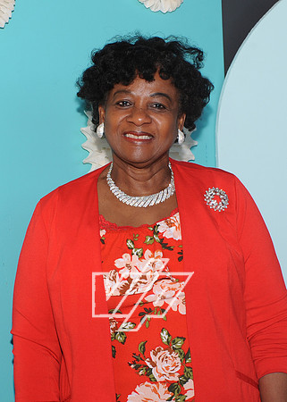 CC-MOM_317