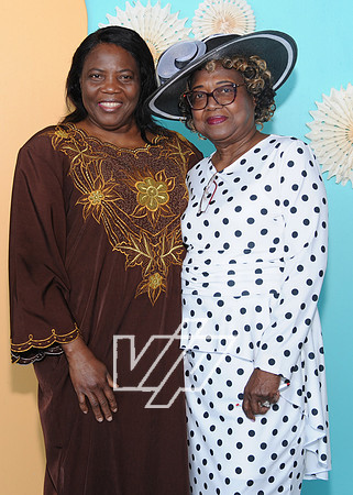 CC-MOM_074