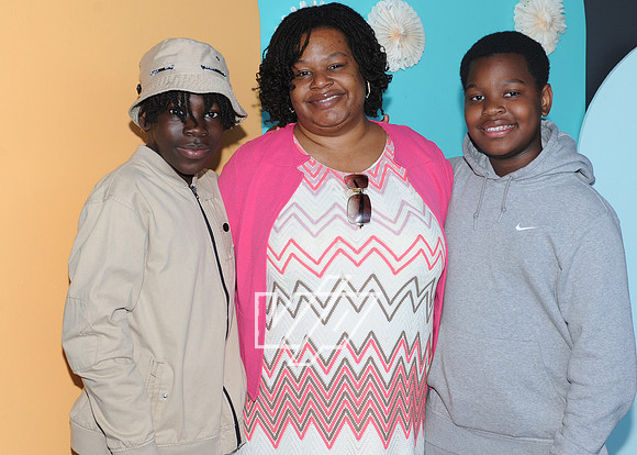 CC-MOM_363