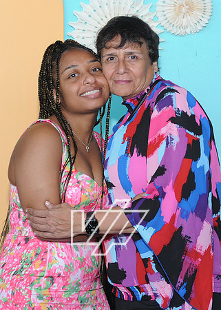 CC-MOM_093