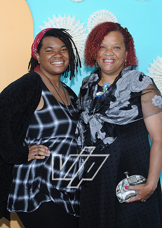 CC-MOM_160