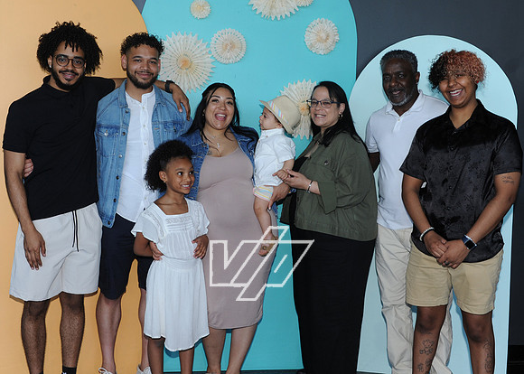 CC-MOM_208
