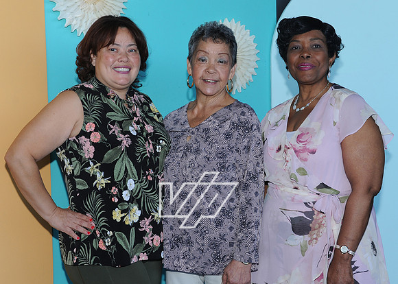 CC-MOM_402