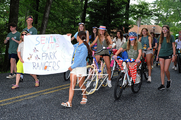 Parade7.4BHF_073