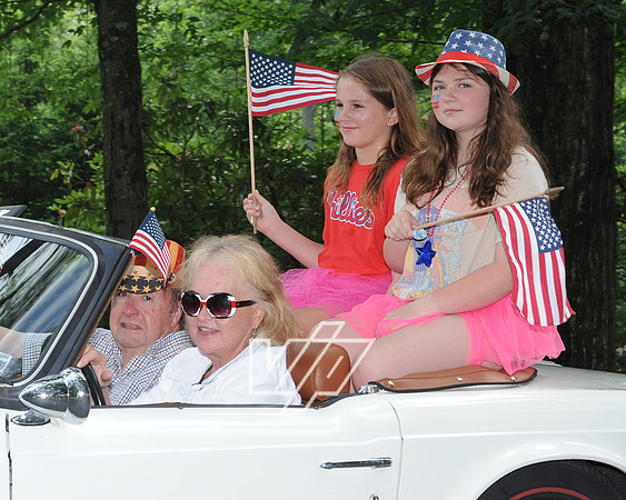 Parade7.4BHF_133