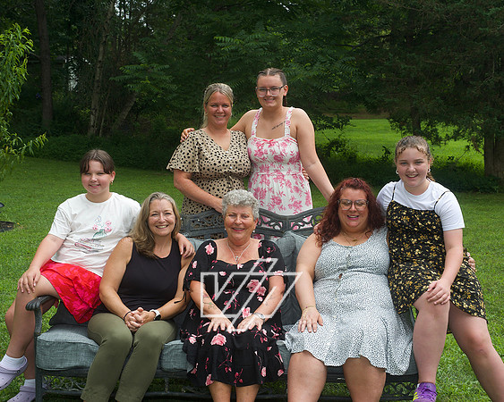 HKW-FAM_135