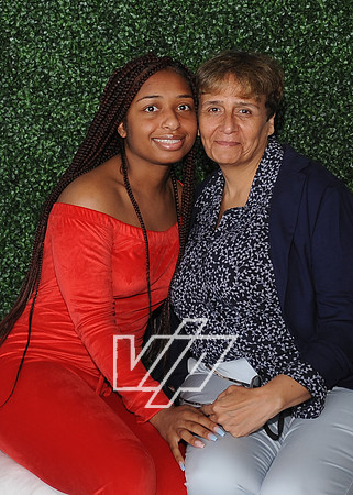 PCC_MOM_049