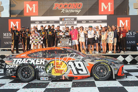 PR-JUNE_2097