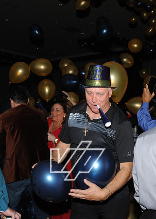 MACR-NYE_287