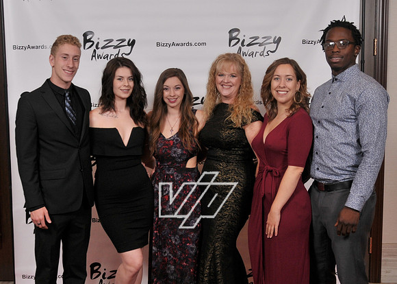 BIZZY_071