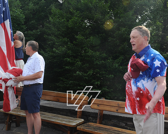 4JULY_070