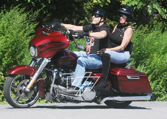 11thAWSOM-EST-bikerun_250