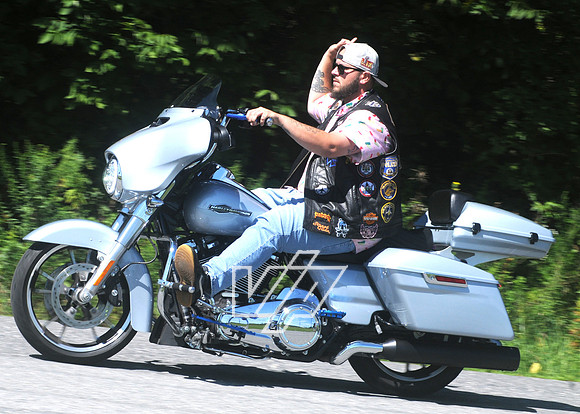 11thAWSOM-EST-bikerun_202