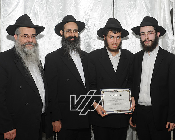 SIYUM-CYP_247