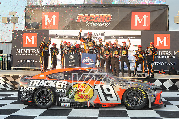PR-JUNE_2061